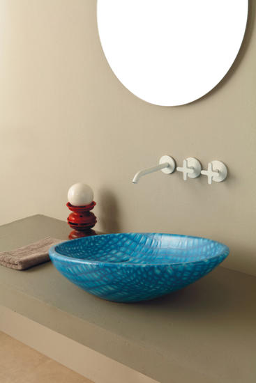 BIKO lavabo d'appoggio pelle azzurra affondante - Bagno Italiano