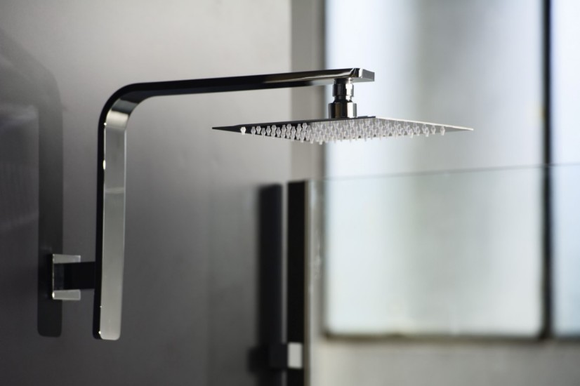 LYBRA QUADRO kit soffione con presa acqua e doccia - Bagno Italiano